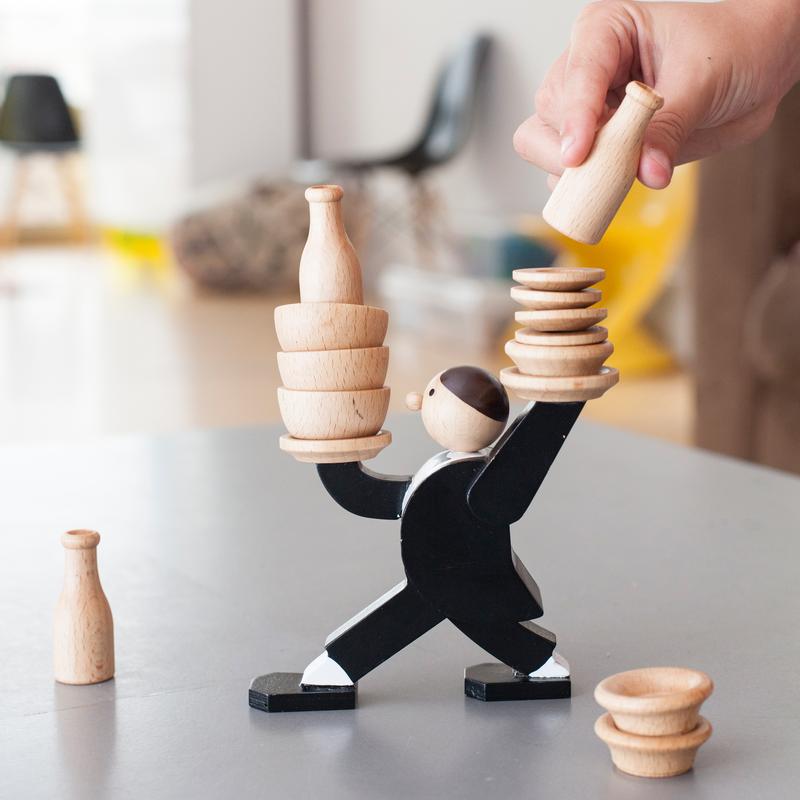 Stacking Game, "Don't Tip the Waiter!"